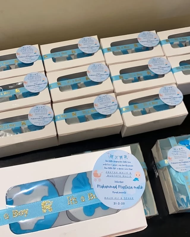 Newborn baby celebration cake for Anayah Malik & Mustafa Malik with personalized name and date details - Custom Baby Cakes in Karachi By Whisk And Sift